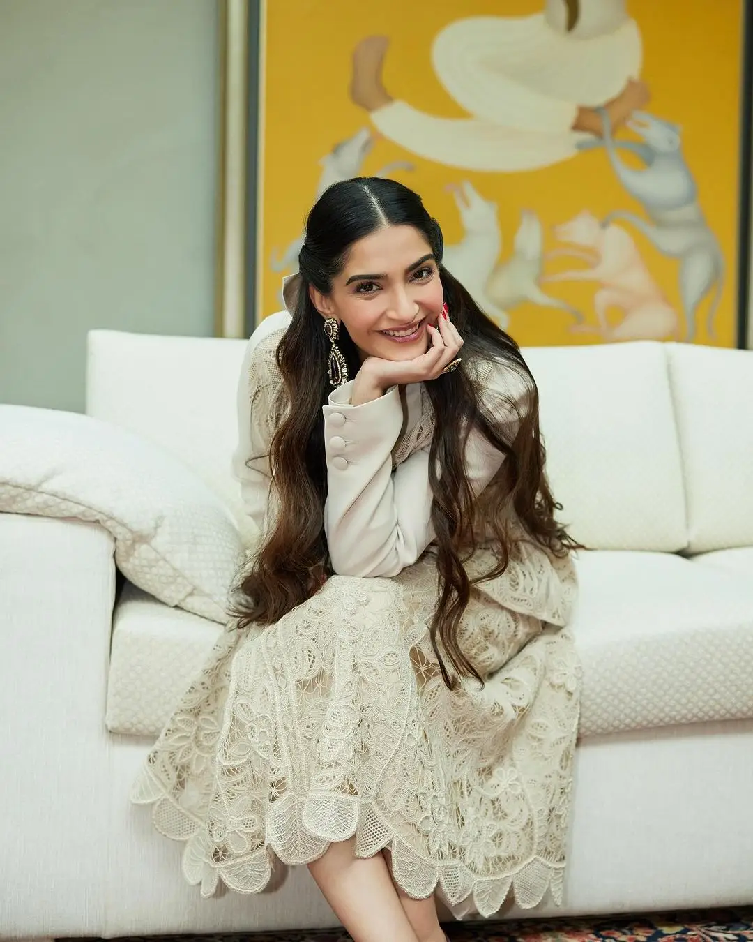 BOLLYWOOD ACTRESS SONAM KAPOOR PHOTOSHOOT IN LONG WHITE GOWN 11